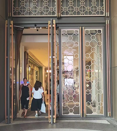 Center-Hung Pivot Door